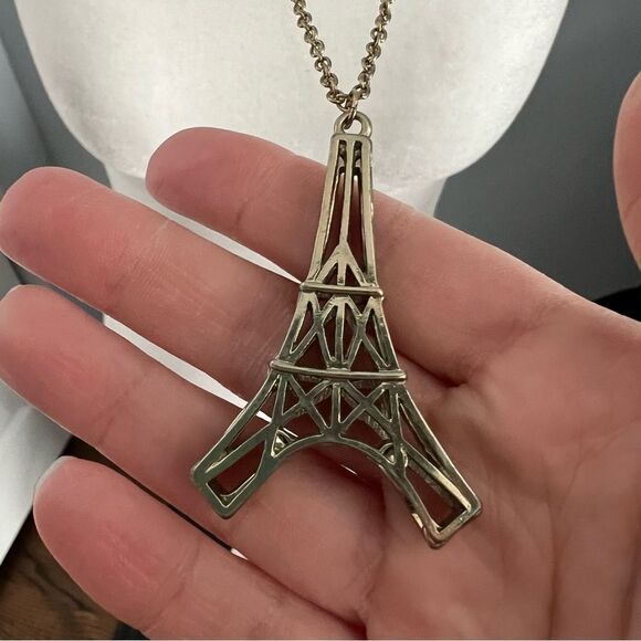 Silver tone Eiffel Tower Paris France French Inspired Pendant Long Necklace - Picture 3 of 5